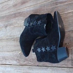 SAINT LAURENT WYATT 40 STAR BOOTS